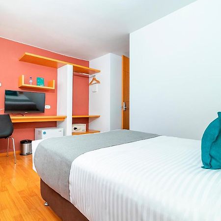 Hotel Ayenda Abitare 56 Bogotá Esterno foto