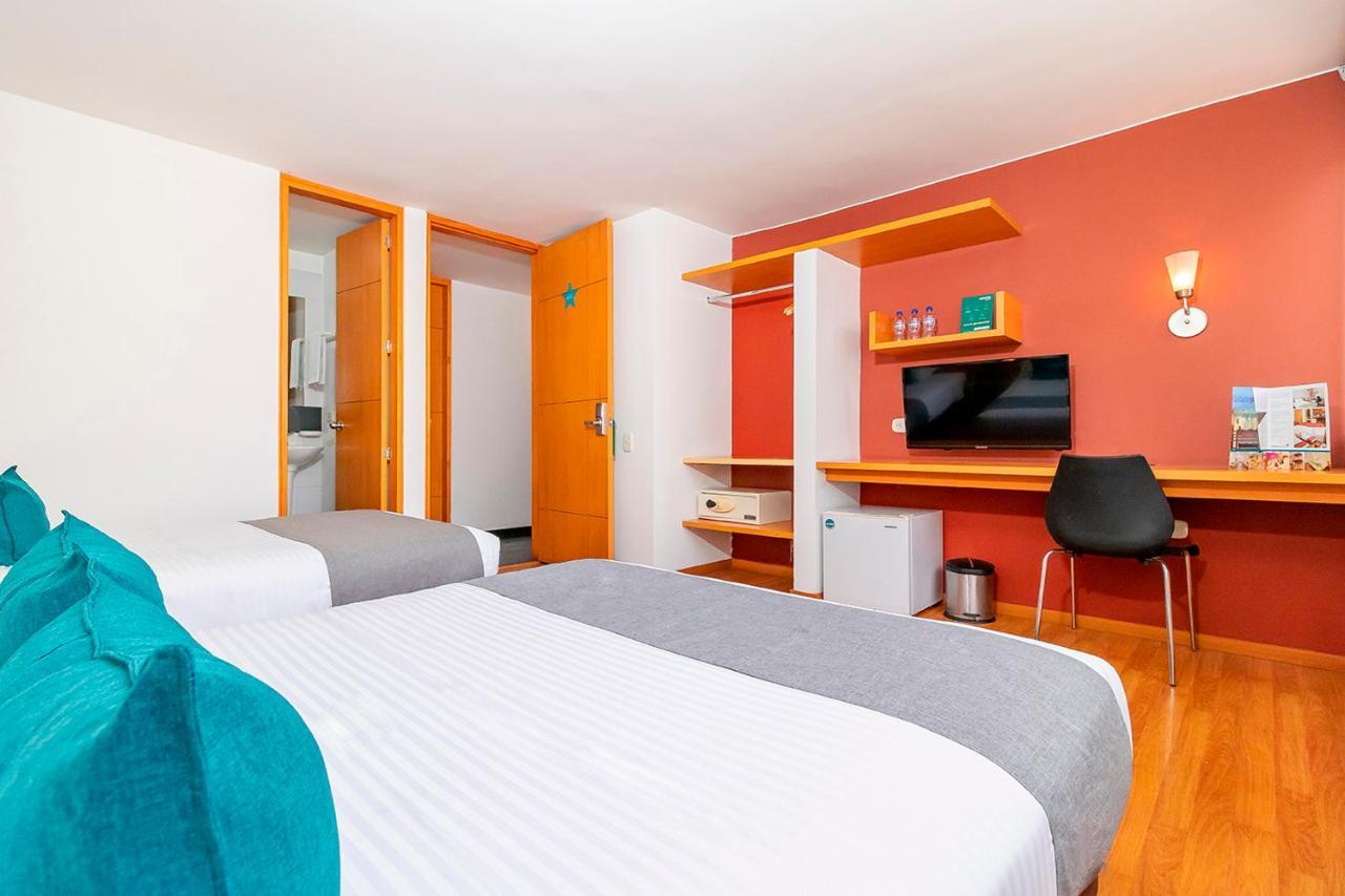 Hotel Ayenda Abitare 56 Bogotá Esterno foto