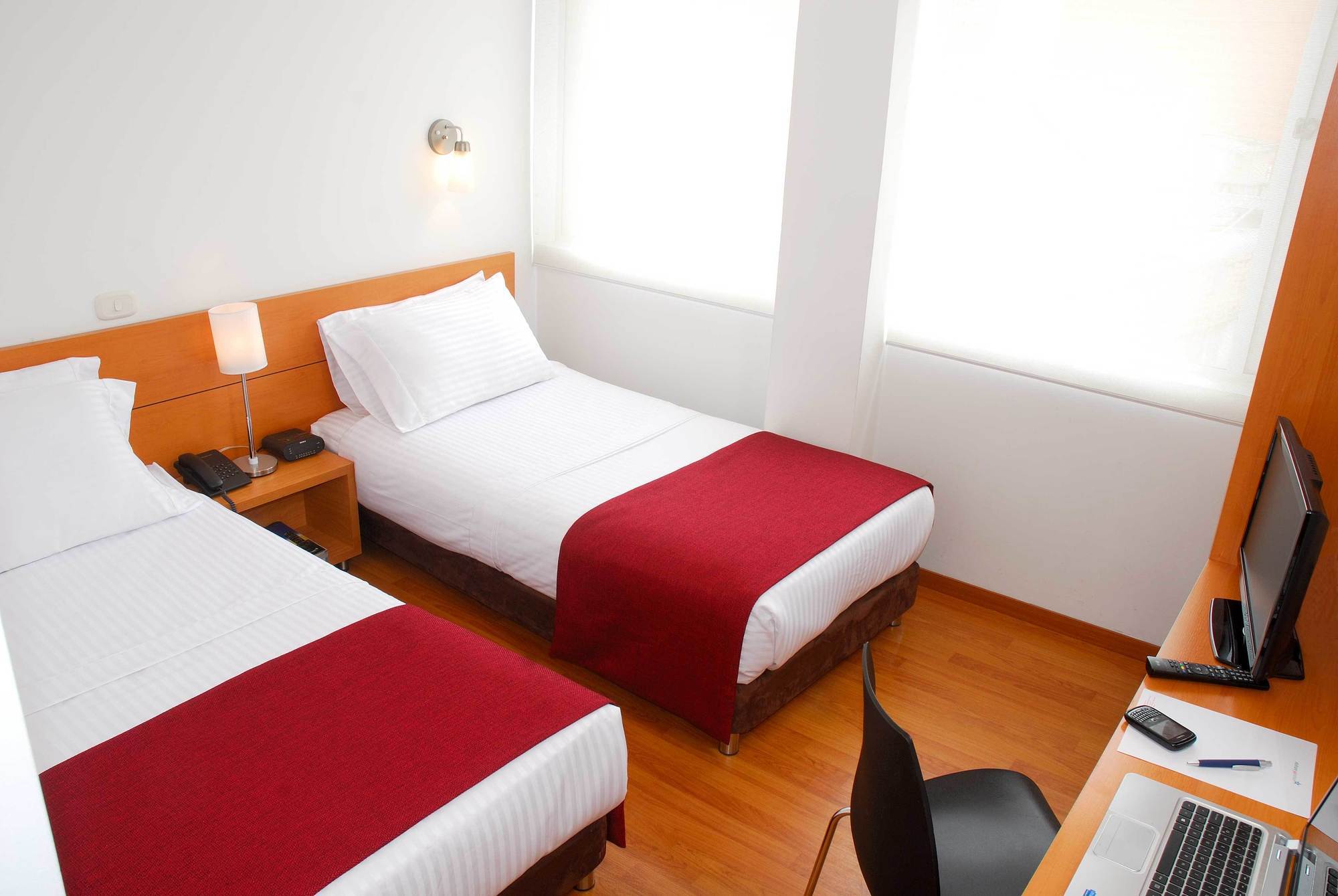 Hotel Ayenda Abitare 56 Bogotá Esterno foto