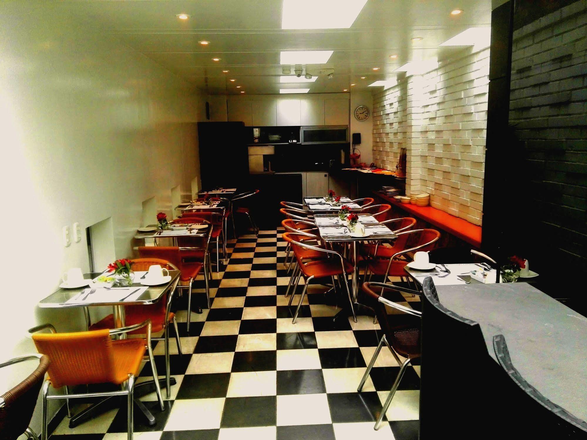 Hotel Ayenda Abitare 56 Bogotá Esterno foto