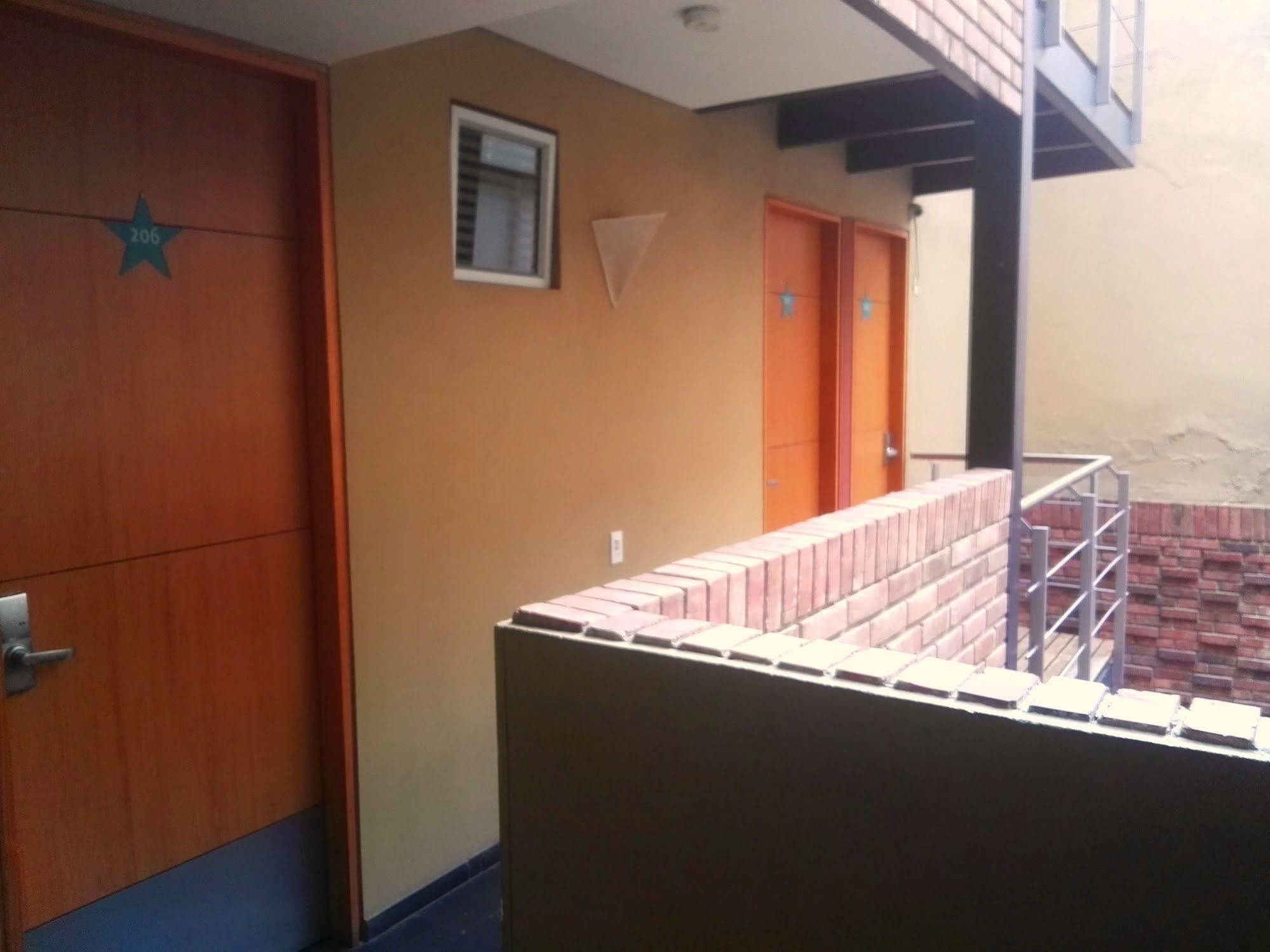 Hotel Ayenda Abitare 56 Bogotá Esterno foto